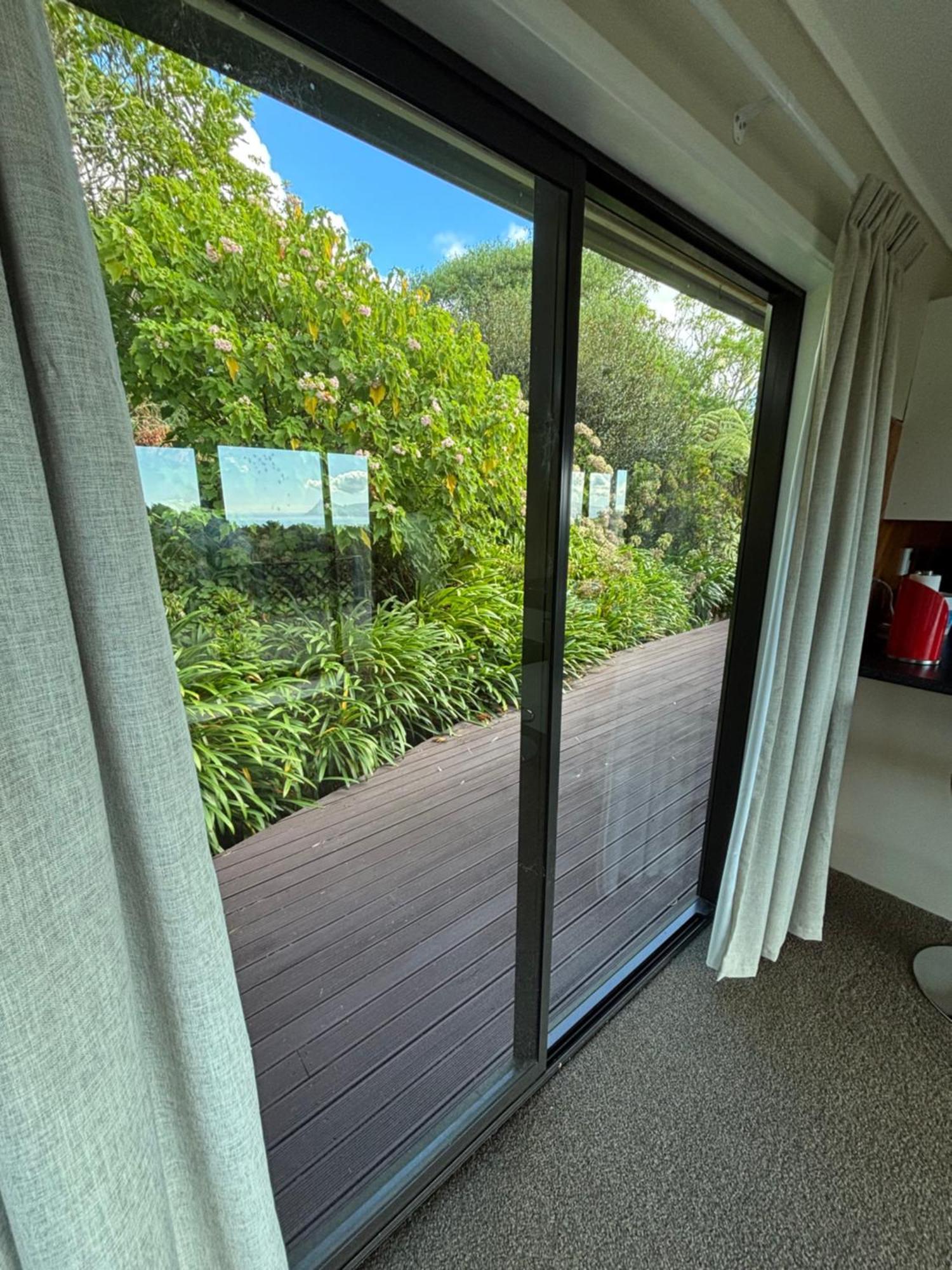 Ruakaka Retreat Hotel Exterior photo
